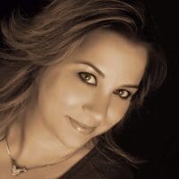 Top real estate agent in Fort Lauderdale - Laura Sanders