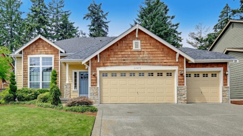 A house for sale representing the days on market in real estate